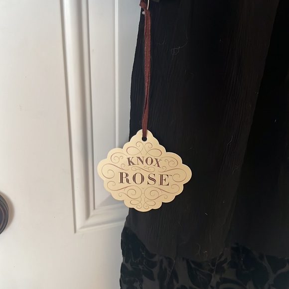 Dress - Picture 3 of 3